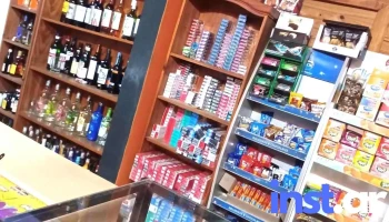 DyM full kiosco - Yapeyú