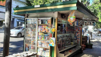 Kiosco Franco de diarios y revistas - C1210Aac
