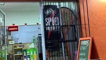Kiosco van van - Delivery y distribuidora de bebidas - S2322 Sunchales