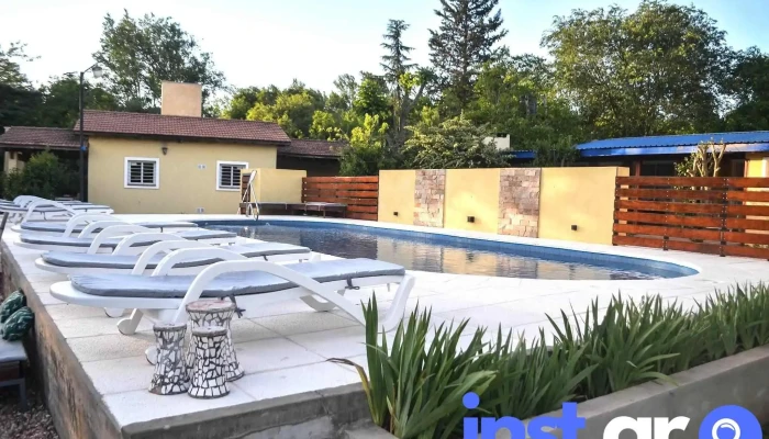 Cabañas Villa Gloria - Tucumán 232