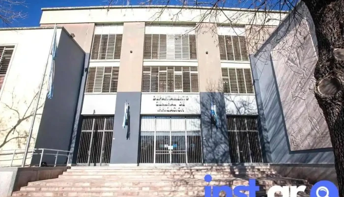 Departamento General de Irrigación - M5500Fbb M5500Fbb