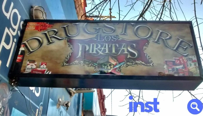 Drugstore Los Piratas -  Arte - Simoca
