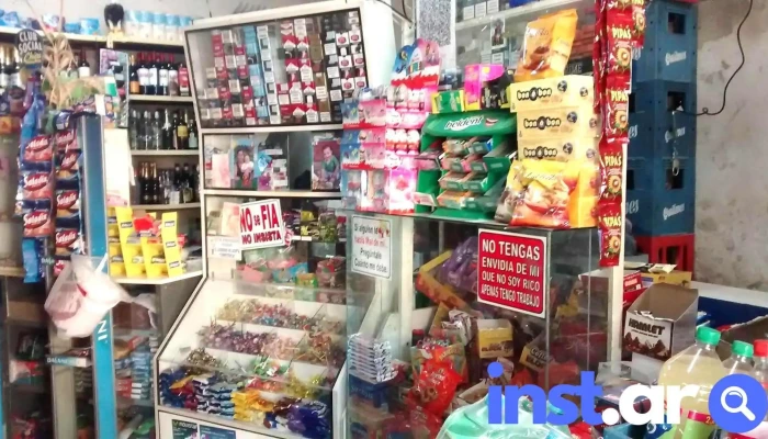 Drugstore Los Piratas -  Interior - Simoca