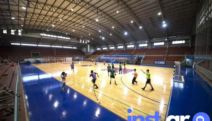 Estadio Polideportivo Municipal Mundialista de Montecarlo - Calle Martin Lutero Y