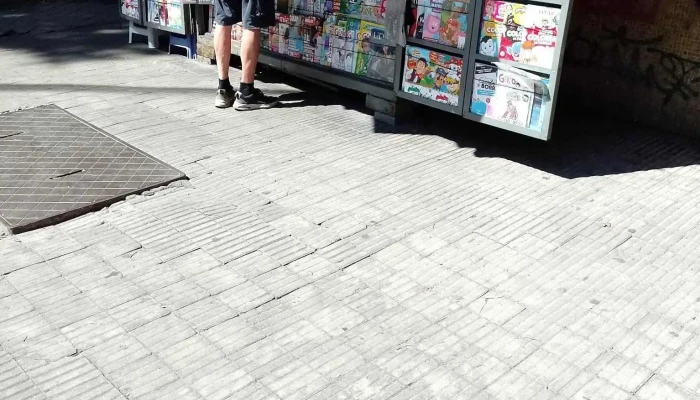 Kiosco de diarios y revistas - S2000 Rosario