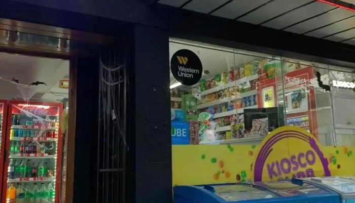Kiosco Surb 2 -  Interior - Gral. Roca