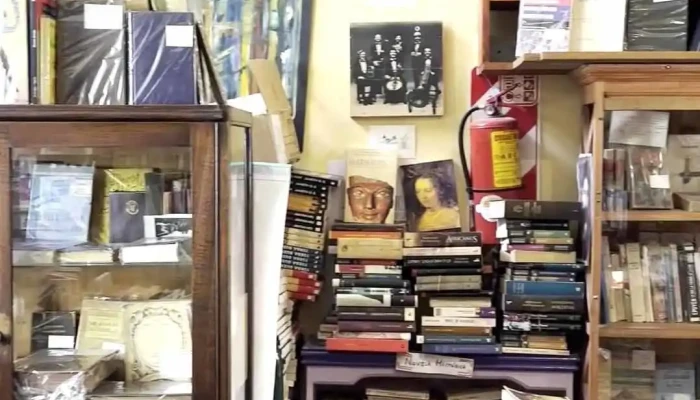 La Barca Libros -  Interior - San Carlos de Bariloche