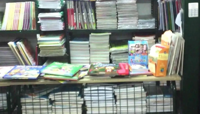 La Canita   Venta De Libros Estante De Libros - Corrientes