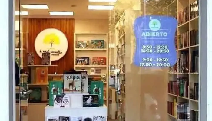 Librería El Árbol Amarillo - Resistencia