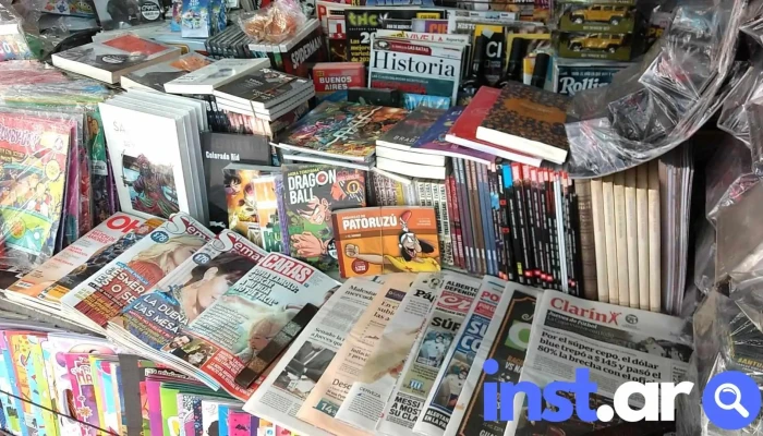 Parada De Diarios Y Revistas Lacroze. - Argentina
