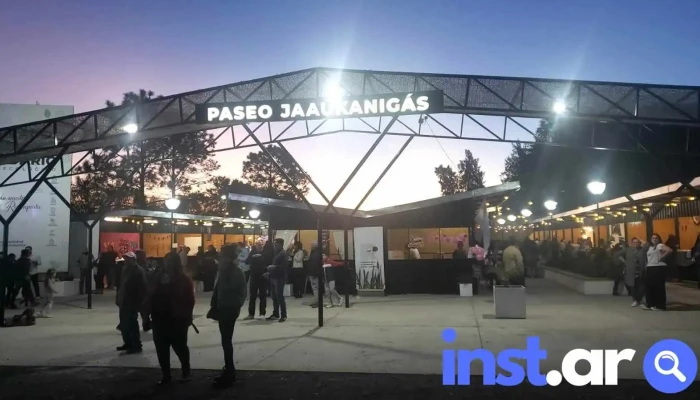 Paseo de Jaaukanigás - Reconquista