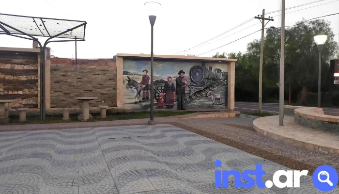 Plaza de los inmigrantes - Serrezuela