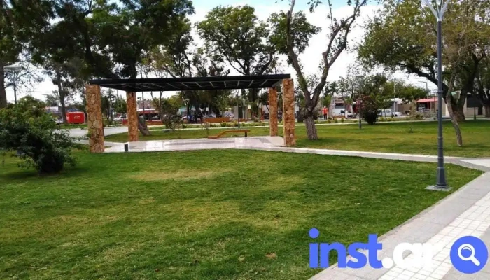 Plaza Departamental De Chimbas - Chimbas