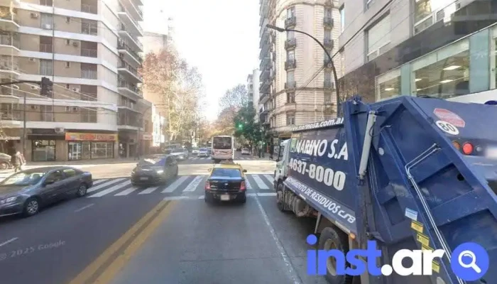 Puesto de Diarios y Revistas - Cdad. Autónoma De Buenos Aires