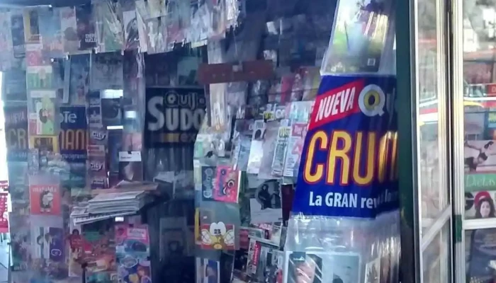 Puesto de Diarios y Revistas German - C1130Aba Cdad. Autónoma De Buenos Aires