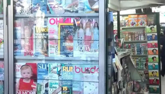 Puesto de Diarios y Revistas López Juan Carlos - C1014Adb Cdad. Autónoma De Buenos Aires
