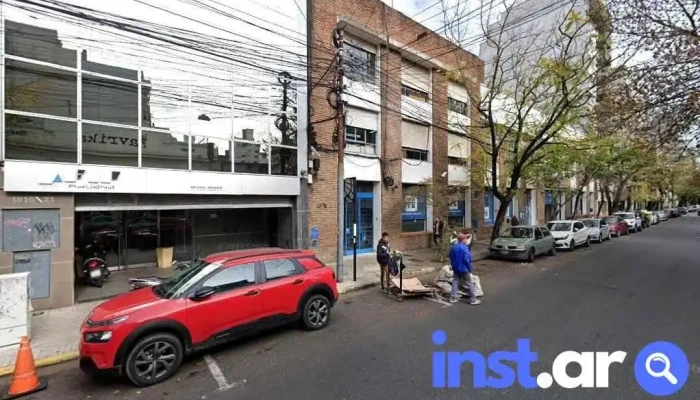Puesto Diarios Revistas - S2000 Rosario