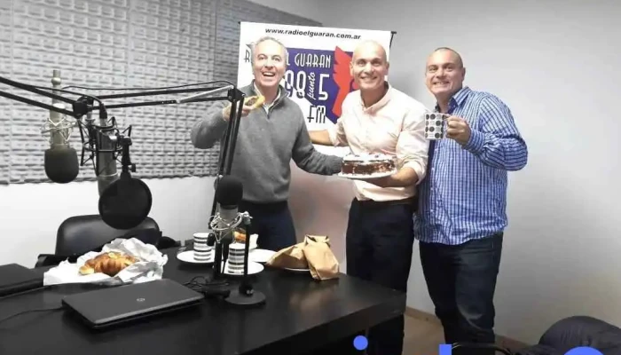 Radio Del Guaran - Esquina