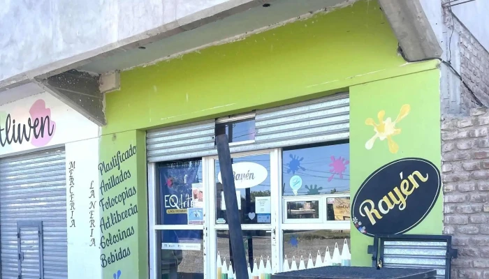 Super kiosko y libreria rayen - Cinco Saltos