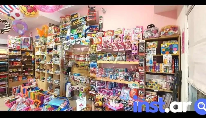 Super Kiosko Y Libreria Rayen -  Horario - Cinco Saltos