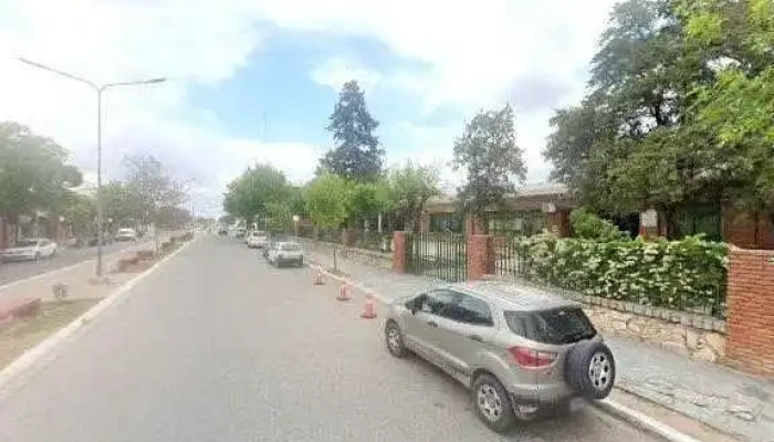 Un 24 Cabeza -  Sitio Web - La Toma