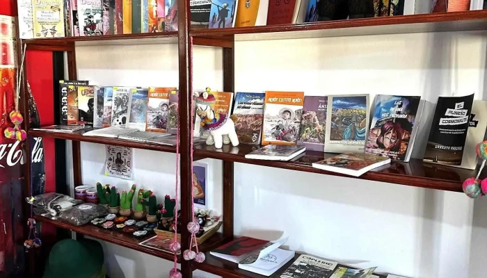 Yanallama, Libros y Café de especialidad - Entre 2 De Marzo